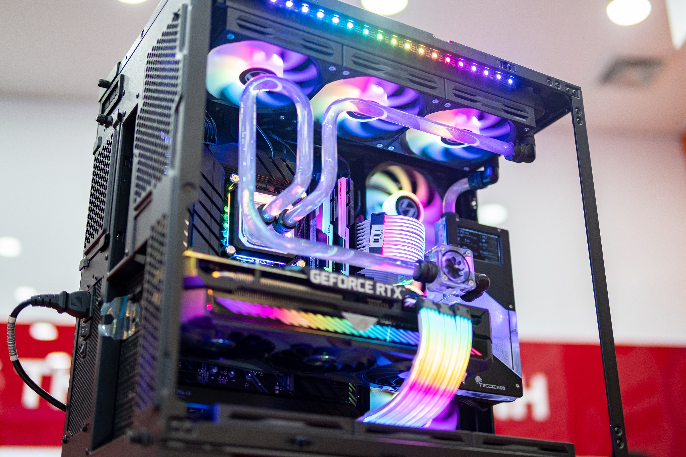 67472_dscf3982 PC GAMING HACOM LIQUID WATERCOOLING L03 (i7 12700K/Z690/32GB RAM/500GB SSD/RTX 3070TI/850W)